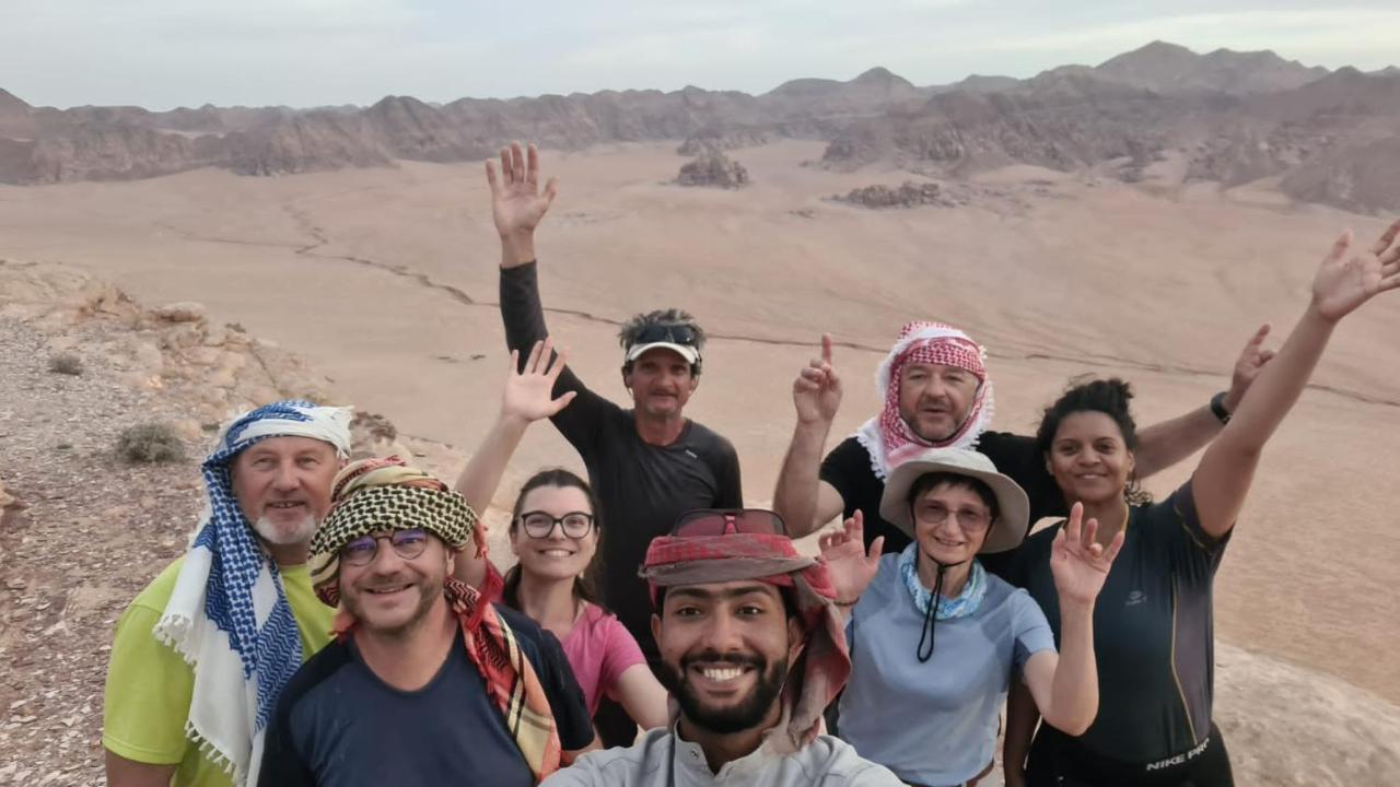 Star Guide Luxury Camp Hotel Wadi Rum Buitenkant foto