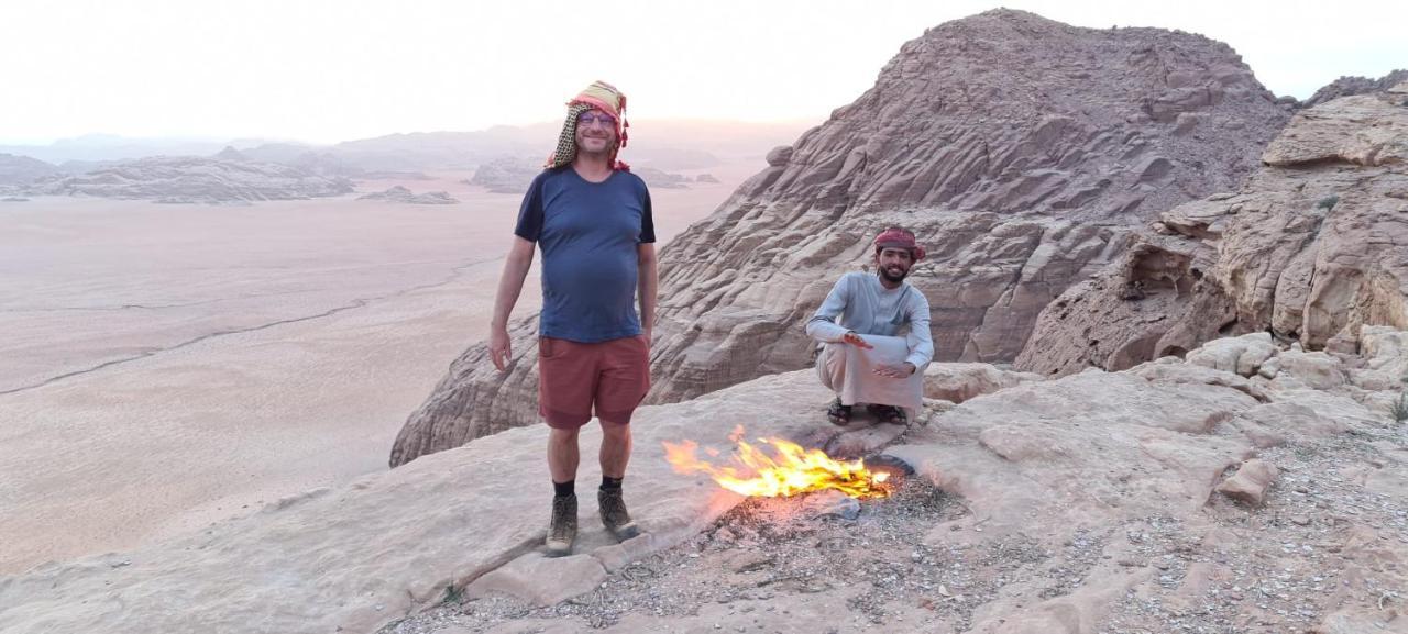 Star Guide Luxury Camp Hotel Wadi Rum Buitenkant foto
