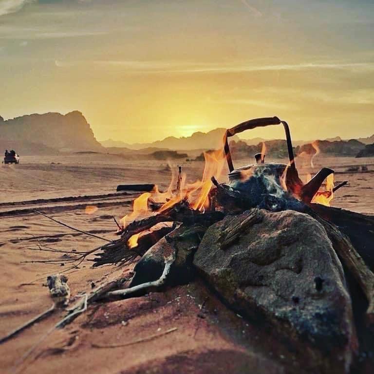 Star Guide Luxury Camp Hotel Wadi Rum Buitenkant foto