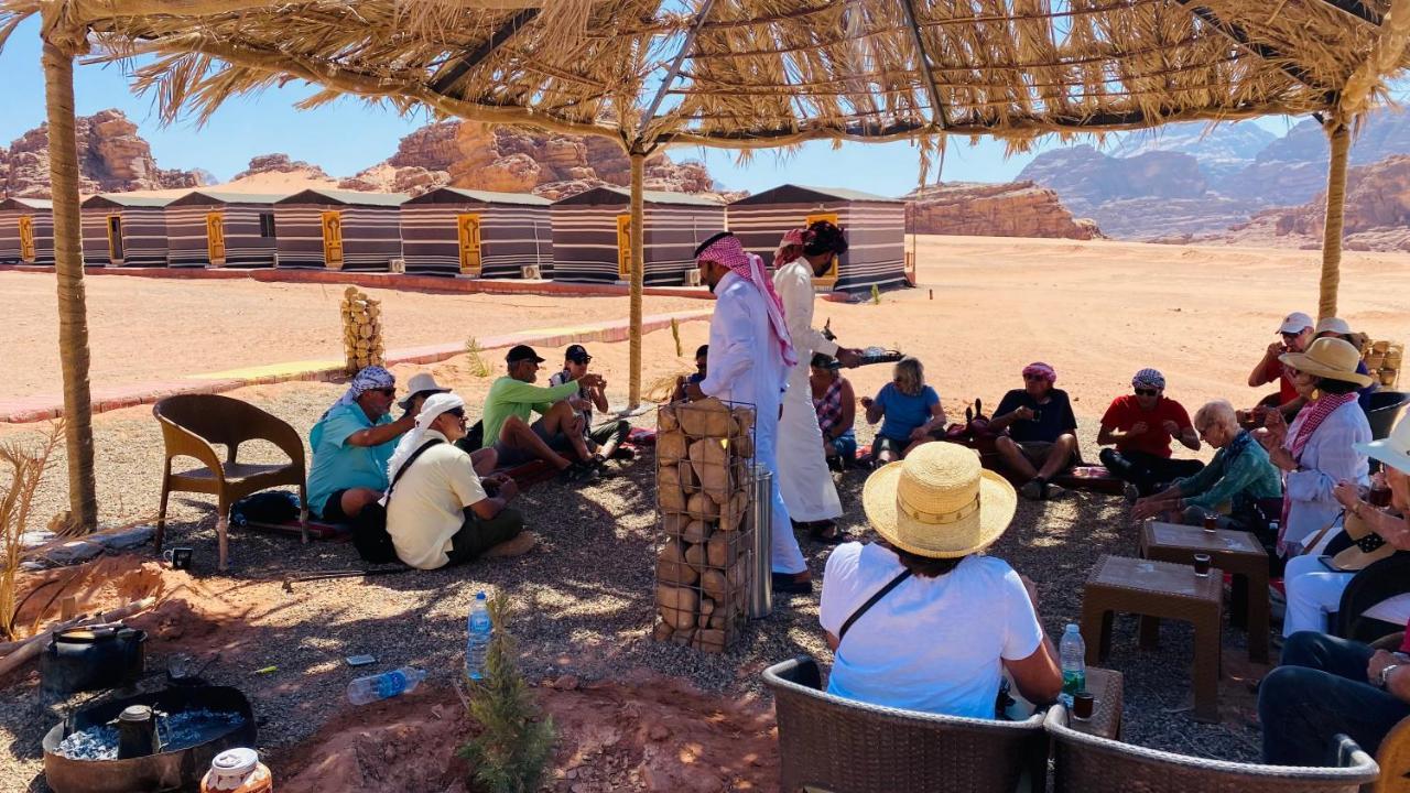 Star Guide Luxury Camp Hotel Wadi Rum Buitenkant foto