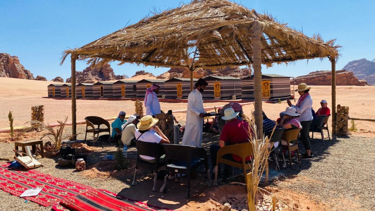 Star Guide Luxury Camp Hotel Wadi Rum Buitenkant foto
