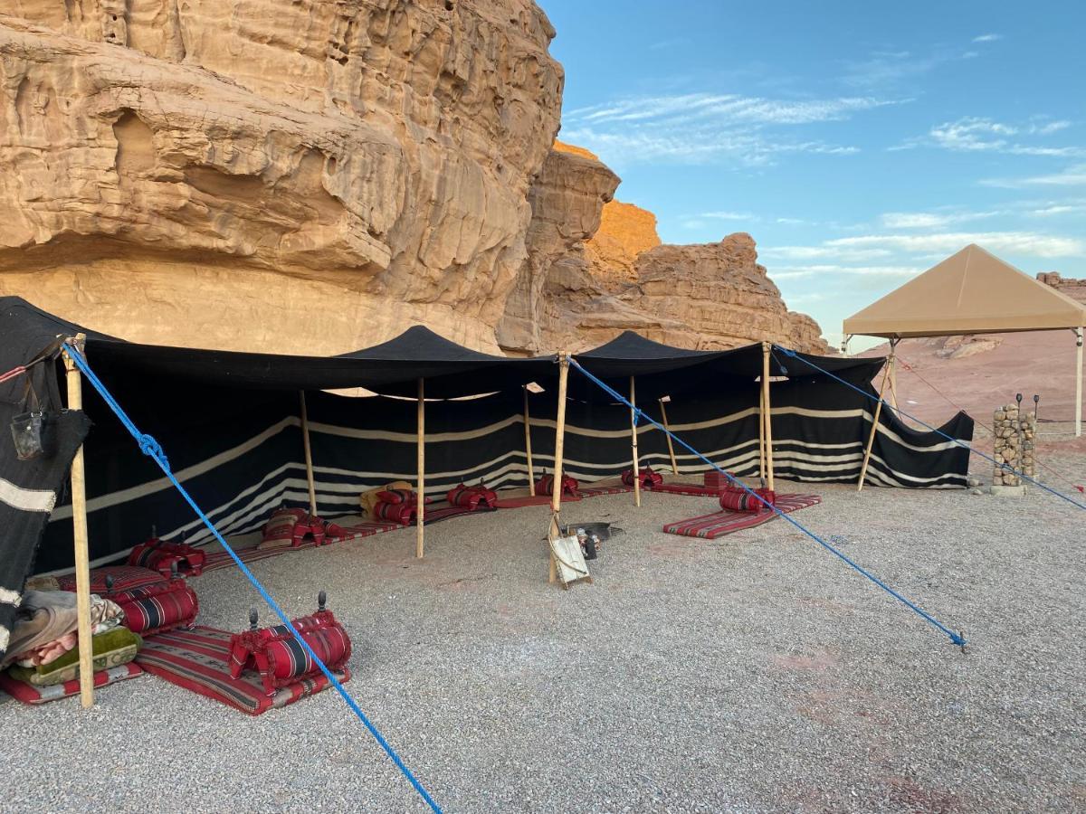 Star Guide Luxury Camp Hotel Wadi Rum Buitenkant foto