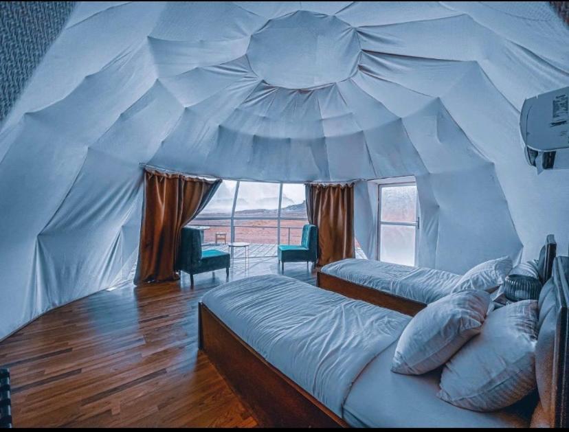 Star Guide Luxury Camp Hotel Wadi Rum Buitenkant foto
